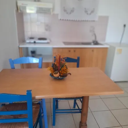 Agnanti Apartmanhotel 3*